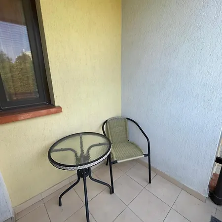 Flat On The With Free Parking On-site * チェルノモレツ